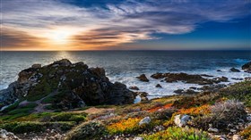 Cloudy_Sunset_Rocky_Sea
