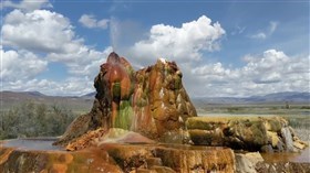 Amazing_Fly_Geyser_Nevada