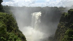 Back_View_Victoria_Falls