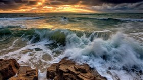 4K Sea Splash