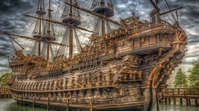 4K Ship of Wood